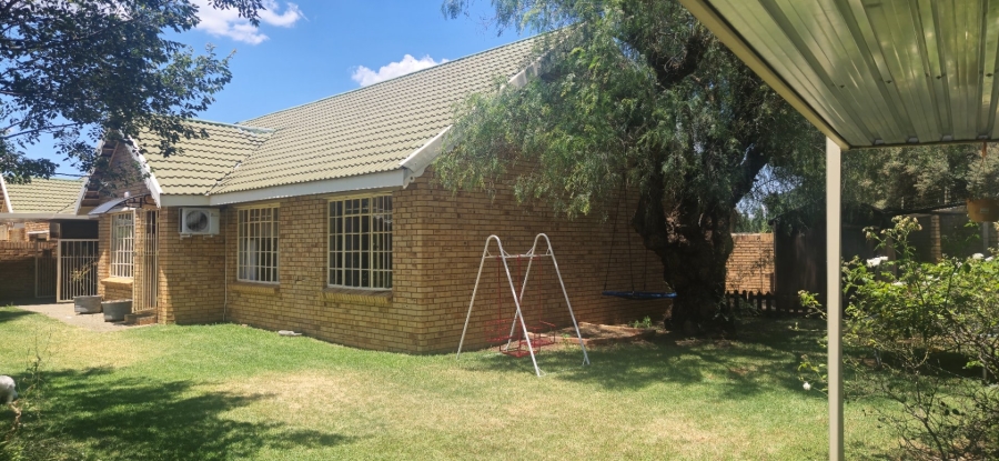 3 Bedroom Property for Sale in Heuwelsig Free State